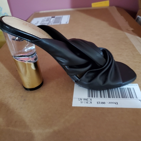 NWOT Black Twisted Leather Tops with Silver/Gold Heels.  Size 5.5 - Picture 3 of 6